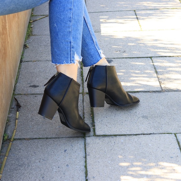 Reda (black) - Picture 2 of 5